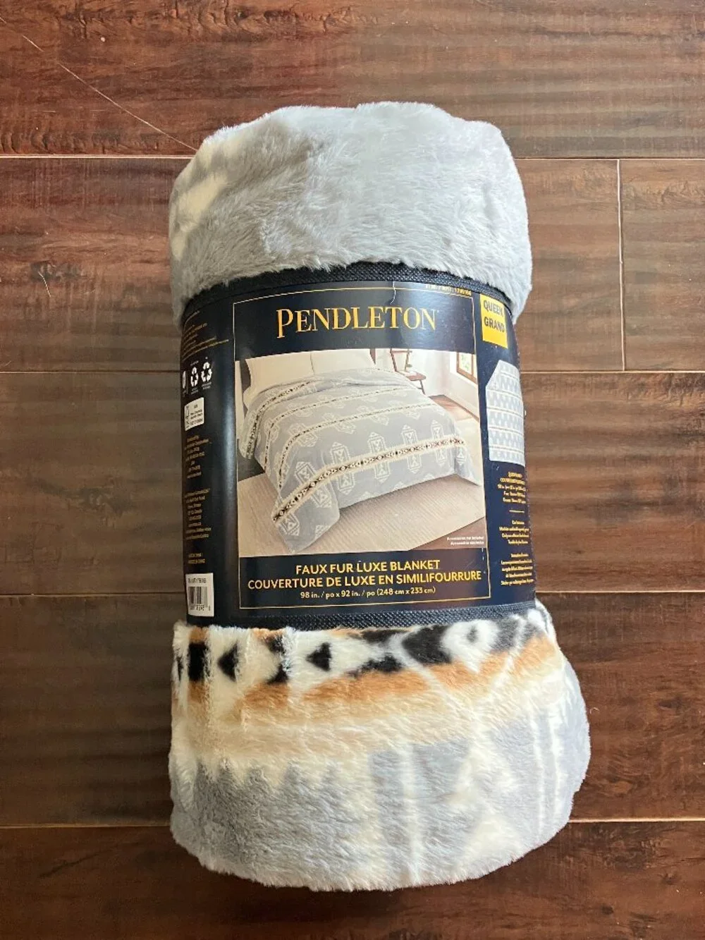 NWT Pendleton Faux Fur Luxe Blanket - QUEEN 98